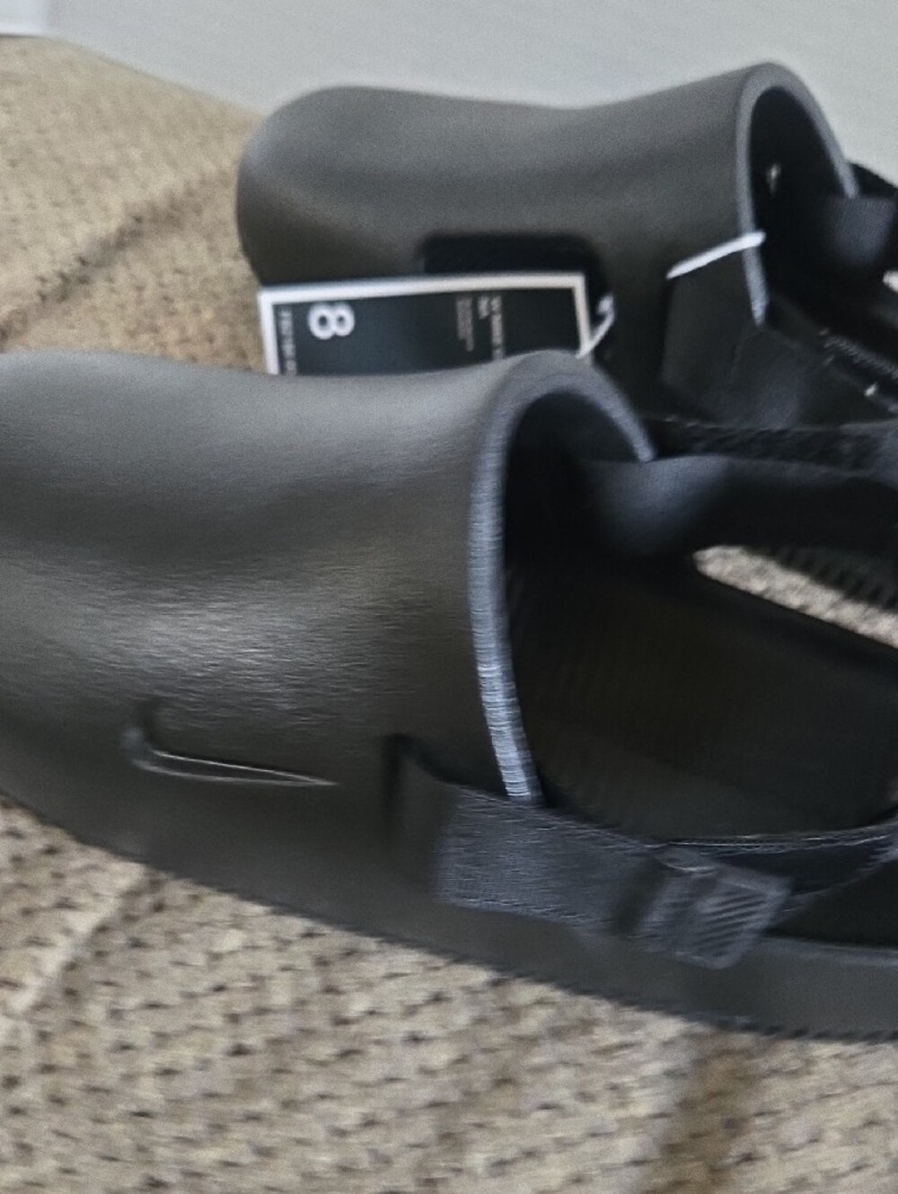 Nike Unisex Black Slip-On Clog Sandals with Heel Strap Size 8 Eur 39 Nwt Black - Picture 6 of 12